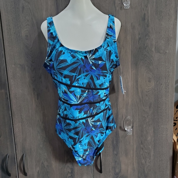 "My Swim Body" Swimsuit 🩱 🌞 Slimming Design L👀K NWT Bathing Suit - Picture 1 of 12